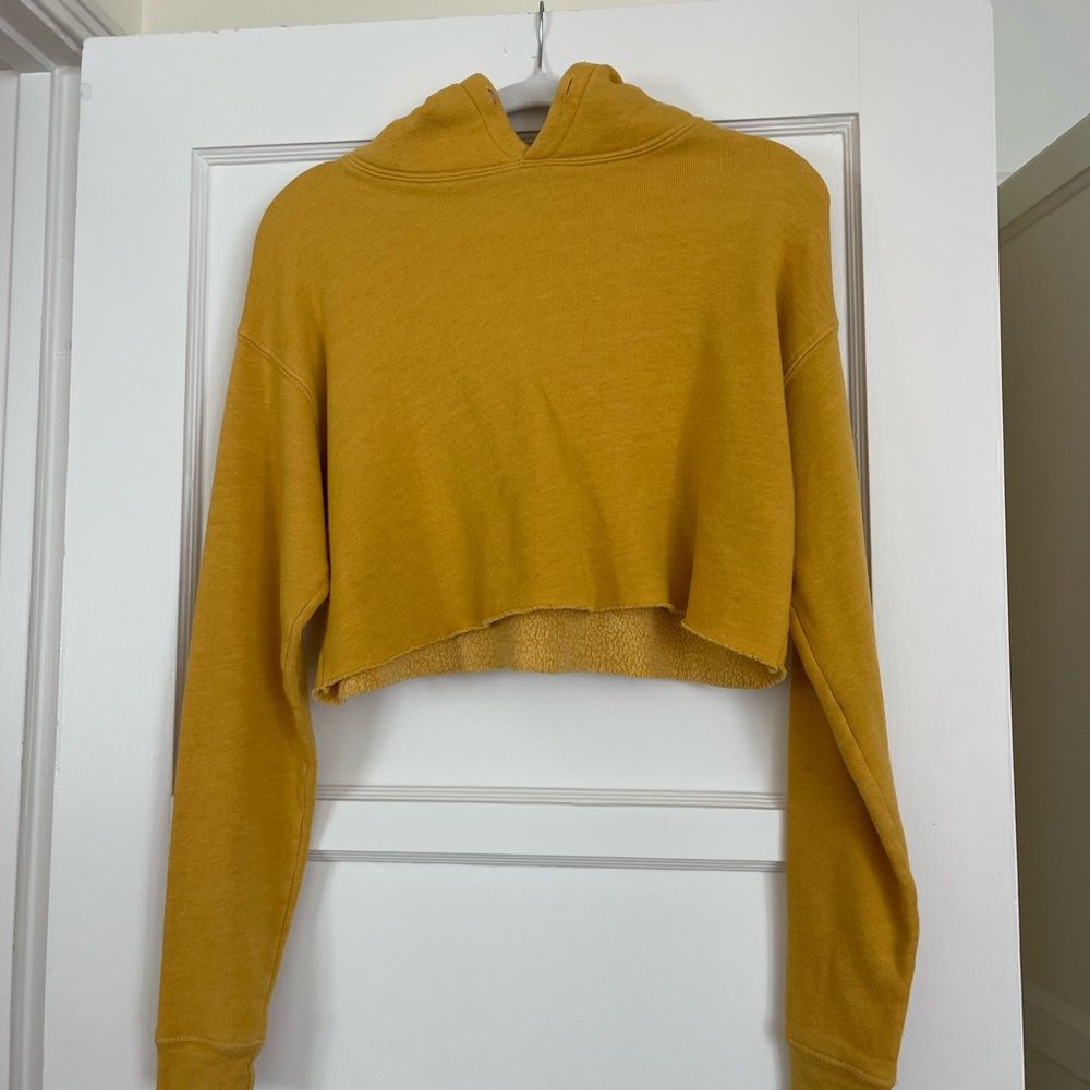 Alo Yoga Crop Sweatshirt